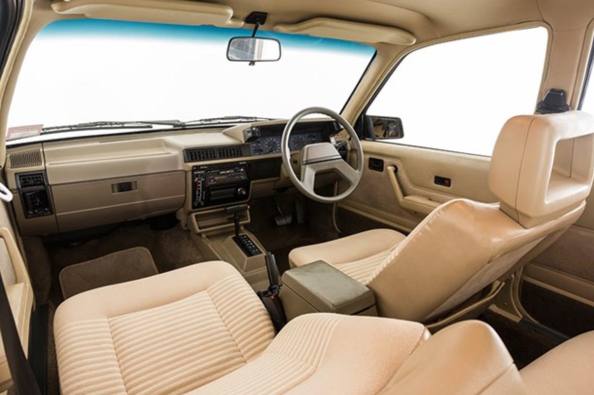 HOlden COmmodore VL INterior